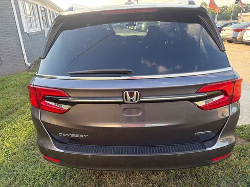 Used 2021 Honda Odyssey Touring image 12