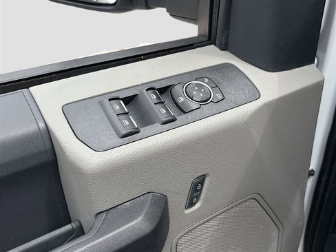 Used 2022 Ford F350 XL w/ Power Equipment Group image 17