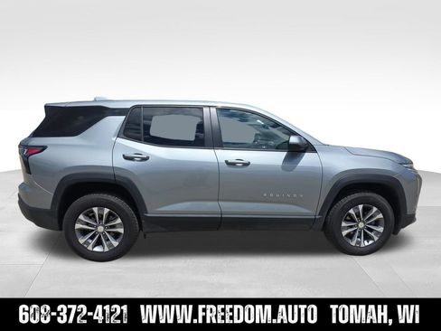 Used 2026 Chevrolet Equinox LT AWD/4WD image 11
