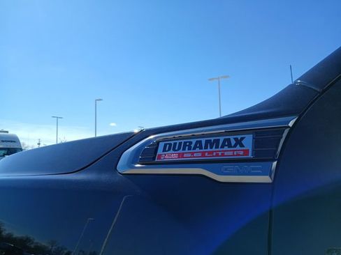 Used 2023 GMC Sierra 3500 AT4 w/ AT4 Premium Plus Package AWD/4WD image 10