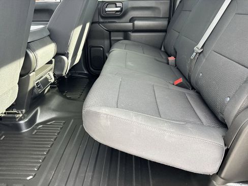 Used 2024 GMC Sierra 2500 Pro w/ Convenience Package image 25