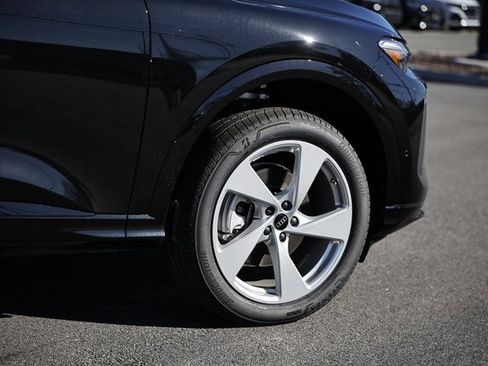 New 2025 Audi Q5 Prestige image 5