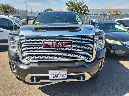 Used 2020 GMC Sierra 3500 Denali w/ Denali Ultimate Package AWD/4WD image 2