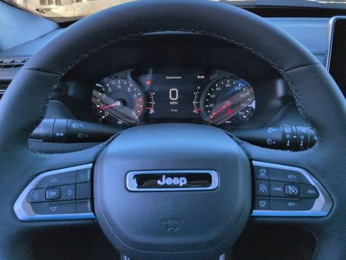 New 2026 Jeep Compass Limited image 25