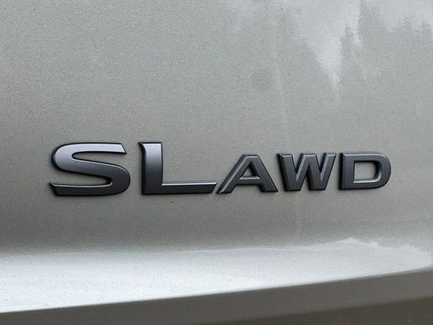 Used 2025 Nissan Rogue SL w/ Tech Package AWD/4WD image 8