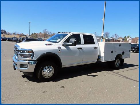 New 2025 RAM 3500 Tradesman image 3