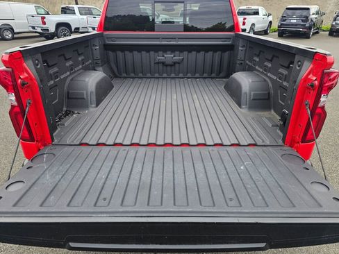 Used 2024 Chevrolet Silverado 1500 LT Trail Boss w/ Convenience Package II AWD/4WD image 22