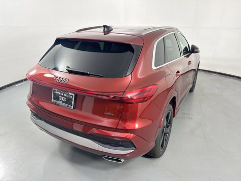 Used 2025 Audi Q5 Premium Plus w/ Premium Plus AWD/4WD image 37