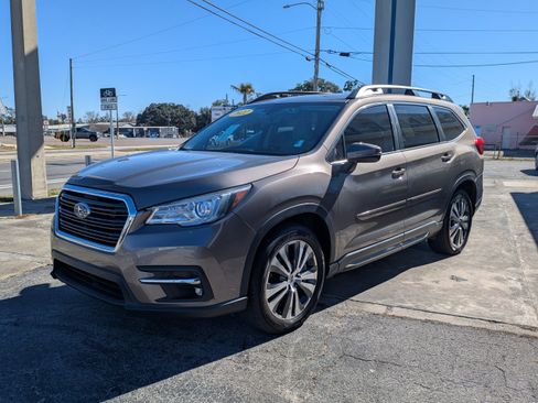 Used 2022 Subaru Ascent Limited image 8