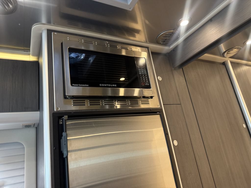 Used 2020 Mercedes-Benz Sprinter 3500 image 54