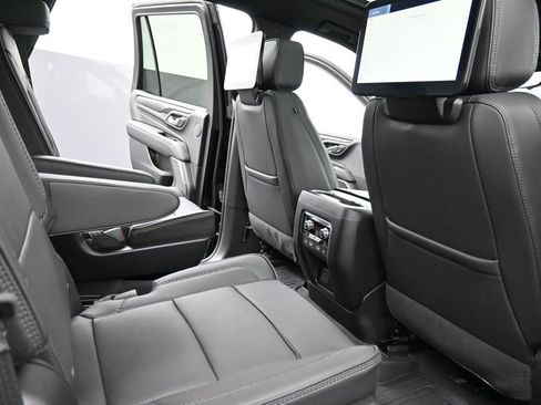 Used 2024 GMC Yukon Denali w/ Denali Reserve Package AWD/4WD image 21
