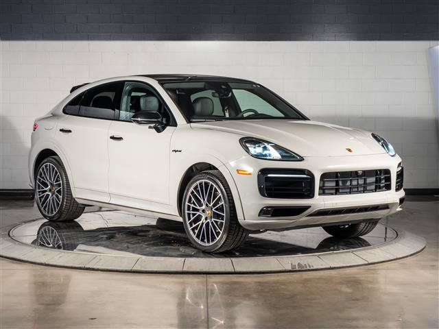 Certified 2023 Porsche Cayenne Platinum Edition AWD/4WD image 7