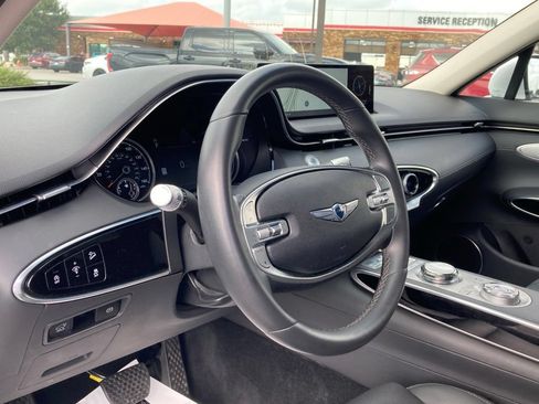 Used 2025 Genesis GV70 2.5T AWD/4WD image 9