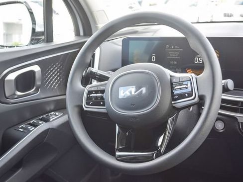 New 2024 Kia Sorento LX FWD image 17