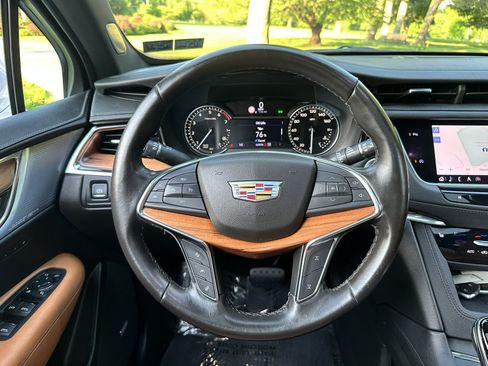 Used 2020 Cadillac XT5 Premium Luxury AWD/4WD image 21