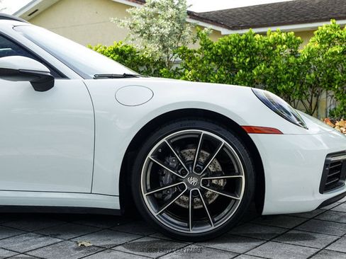 Used 2020 Porsche 911 Carrera RWD image 11