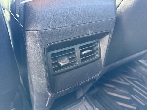 Used 2024 Chevrolet Colorado Trail Boss w/ Technology Package image 25