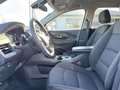 Used 2024 GMC Terrain SLE image 11