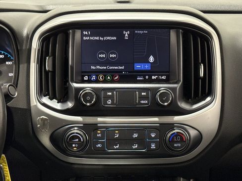 Used 2021 Chevrolet Colorado ZR2 image 13