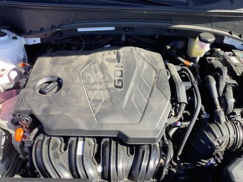 Used 2025 Hyundai Tucson SE image 14