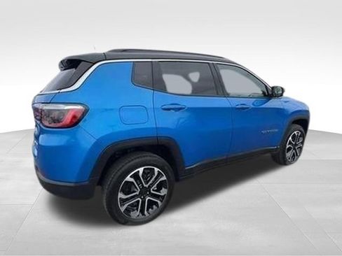 Used 2023 Jeep Compass Limited AWD/4WD image 7