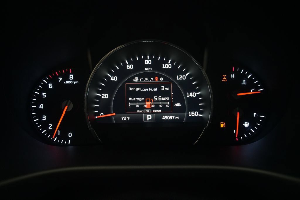 Used 2016 Kia Sorento SX w/ SXL Technology Package AWD/4WD image 2