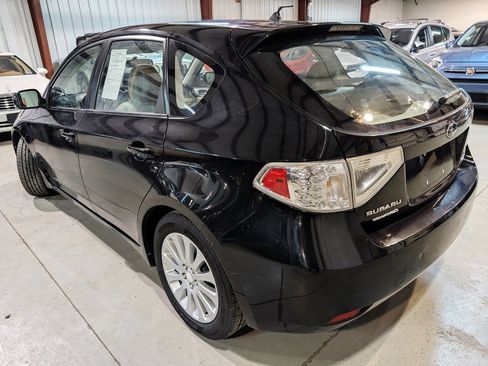 Used 2011 Subaru Impreza 2.5i Premium w/ PWR Moonroof Value Pkg image 6