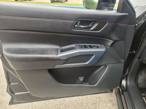Used 2025 Nissan Pathfinder Rock Creek AWD/4WD image 20