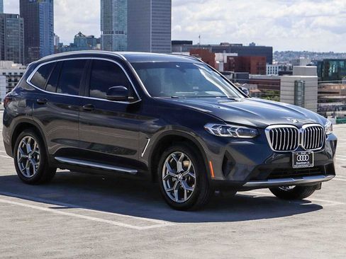 Used 2022 BMW X3 sDrive30i w/ Premium Package 2 RWD image 3