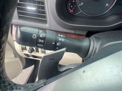 Used 2013 Subaru Legacy 2.5i Limited AWD/4WD image 18
