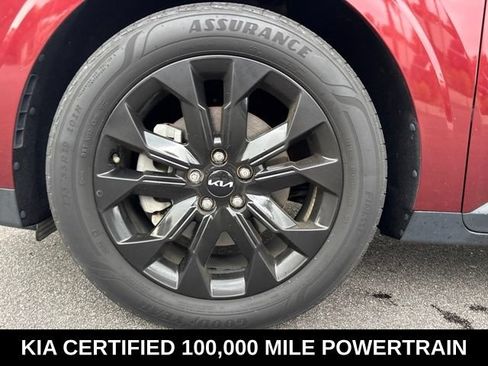 Certified 2023 Kia Carnival SX FWD image 9