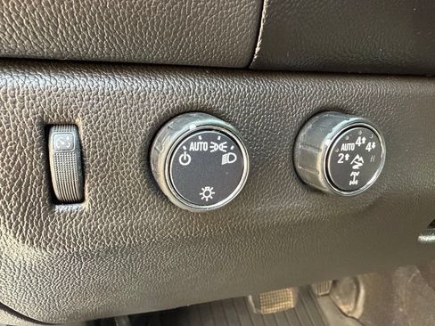 Used 2022 Chevrolet Colorado ZR2 AWD/4WD image 23