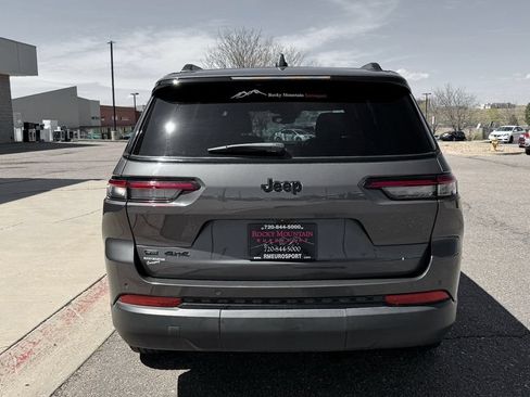Used 2021 Jeep Grand Cherokee L Laredo AWD/4WD image 7