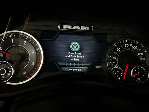 Used 2024 RAM 2500 Laramie image 16