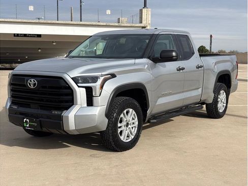 Used 2023 Toyota Tundra SR5 image 3