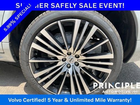 Certified 2023 Volvo XC90 T8 Ultimate w/ Protection Package Premier AWD/4WD image 13