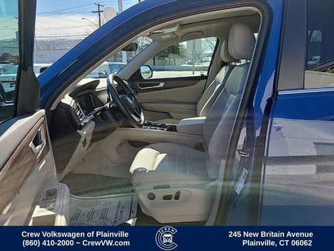 Used 2025 Volkswagen Atlas SEL image 13