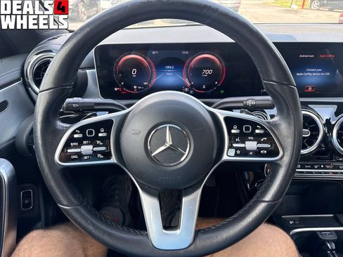 Used 2020 Mercedes-Benz CLA 250 4MATIC image 28