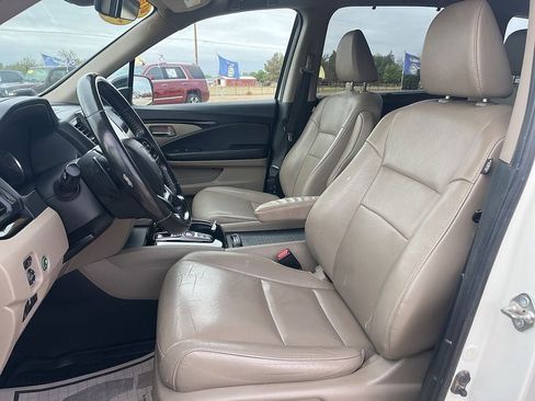 Used 2019 Honda Pilot Touring image 25