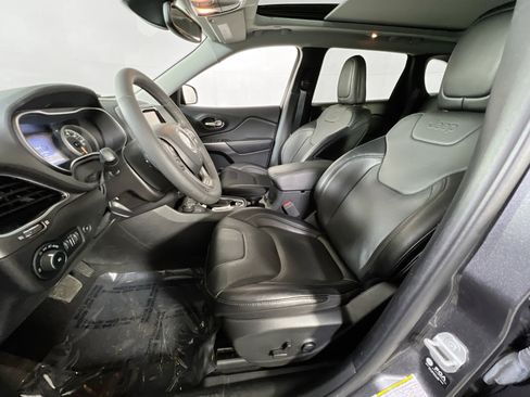 Used 2022 Jeep Cherokee Limited image 20