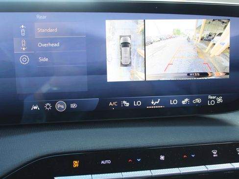 Used 2025 Buick Enclave Preferred FWD image 26