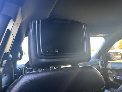 Used 2018 Ford Expedition Limited w/ Equipment Group 301A image 22