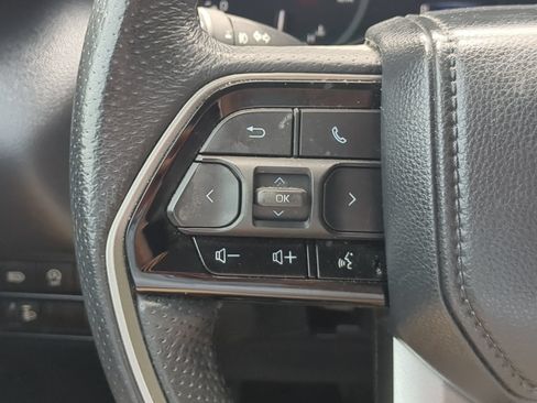 Used 2023 Toyota Tundra Limited w/ Power Package AWD/4WD image 18