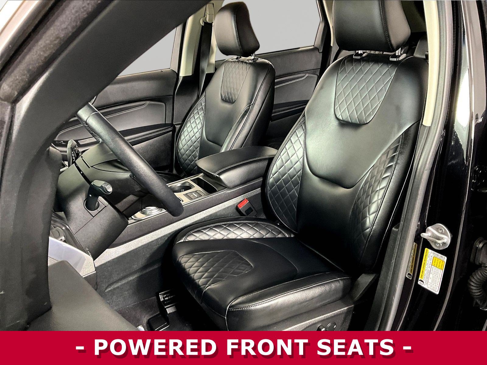 Used 2024 Ford Edge Titanium AWD/4WD image 21