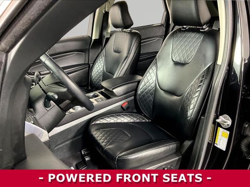 Used 2024 Ford Edge Titanium AWD/4WD image 21