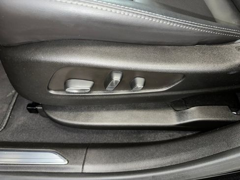 Certified 2023 Cadillac XT5 Premium Luxury image 11