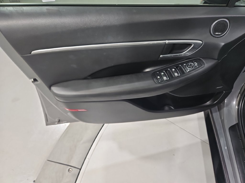 Used 2022 Hyundai Sonata SEL FWD image 11