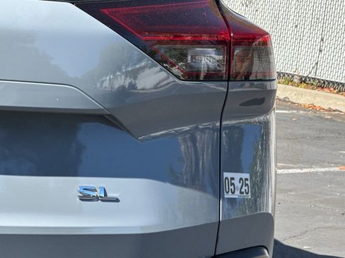 Certified 2023 Nissan Rogue SL w/ SL Premium Package image 33