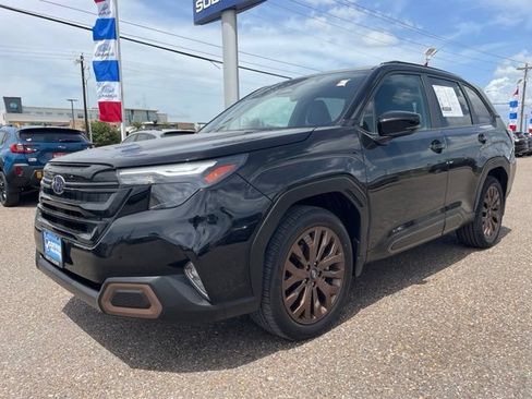 Used 2025 Subaru Forester Sport AWD/4WD image 3