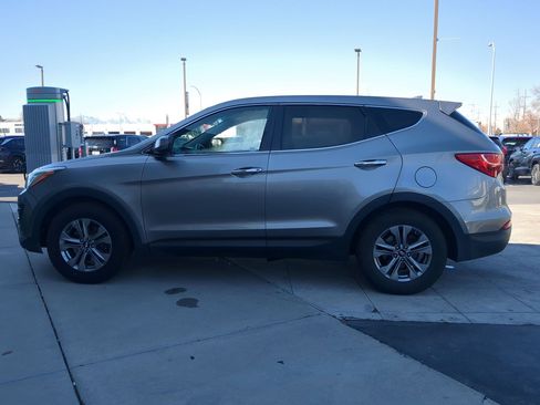 Used 2015 Hyundai Santa Fe Sport image 9